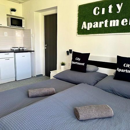 City Apartment Štúrovo Extérieur photo
