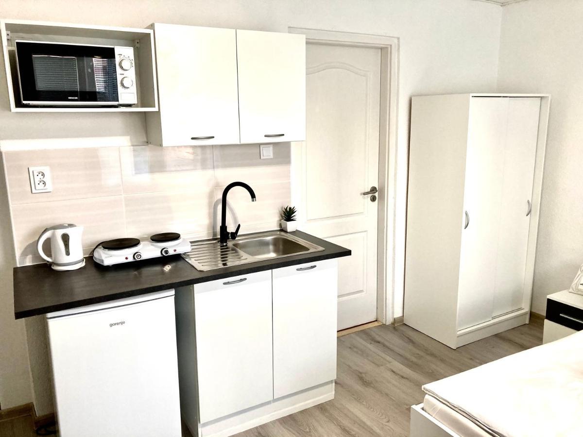 City Apartment Štúrovo Extérieur photo