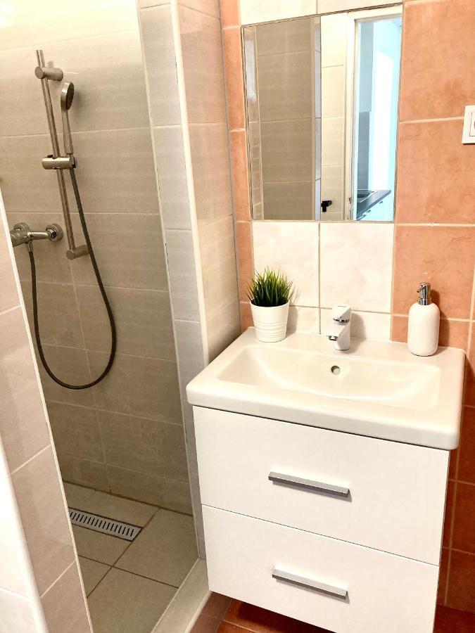City Apartment Štúrovo Extérieur photo