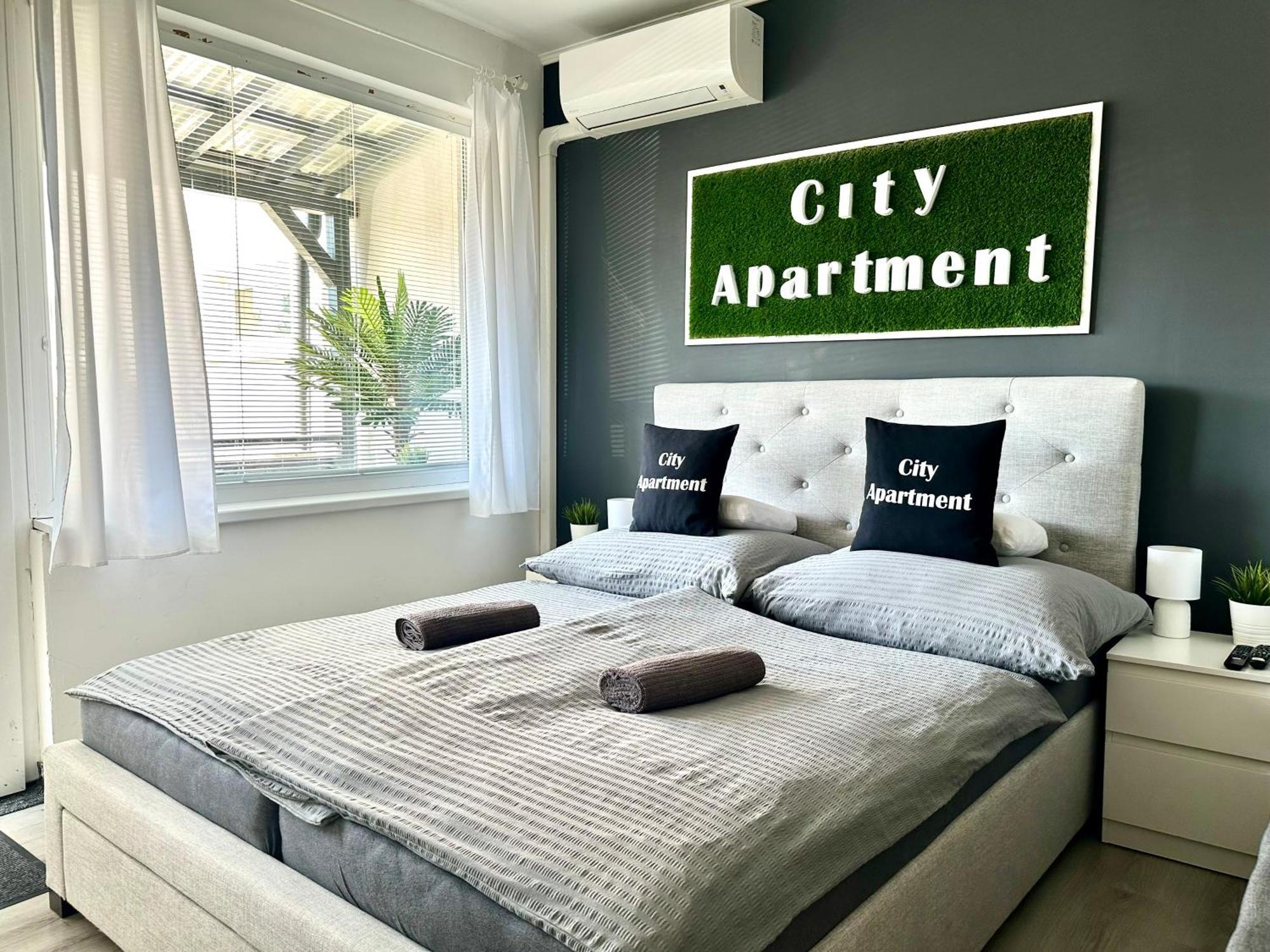 City Apartment Štúrovo Extérieur photo