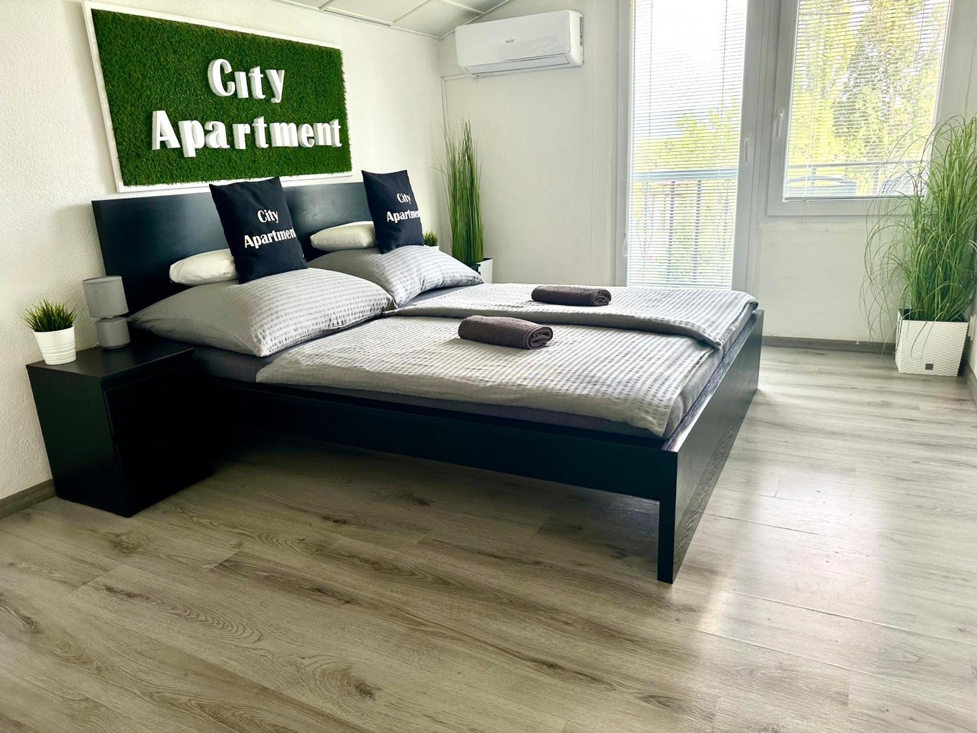 City Apartment Štúrovo Extérieur photo