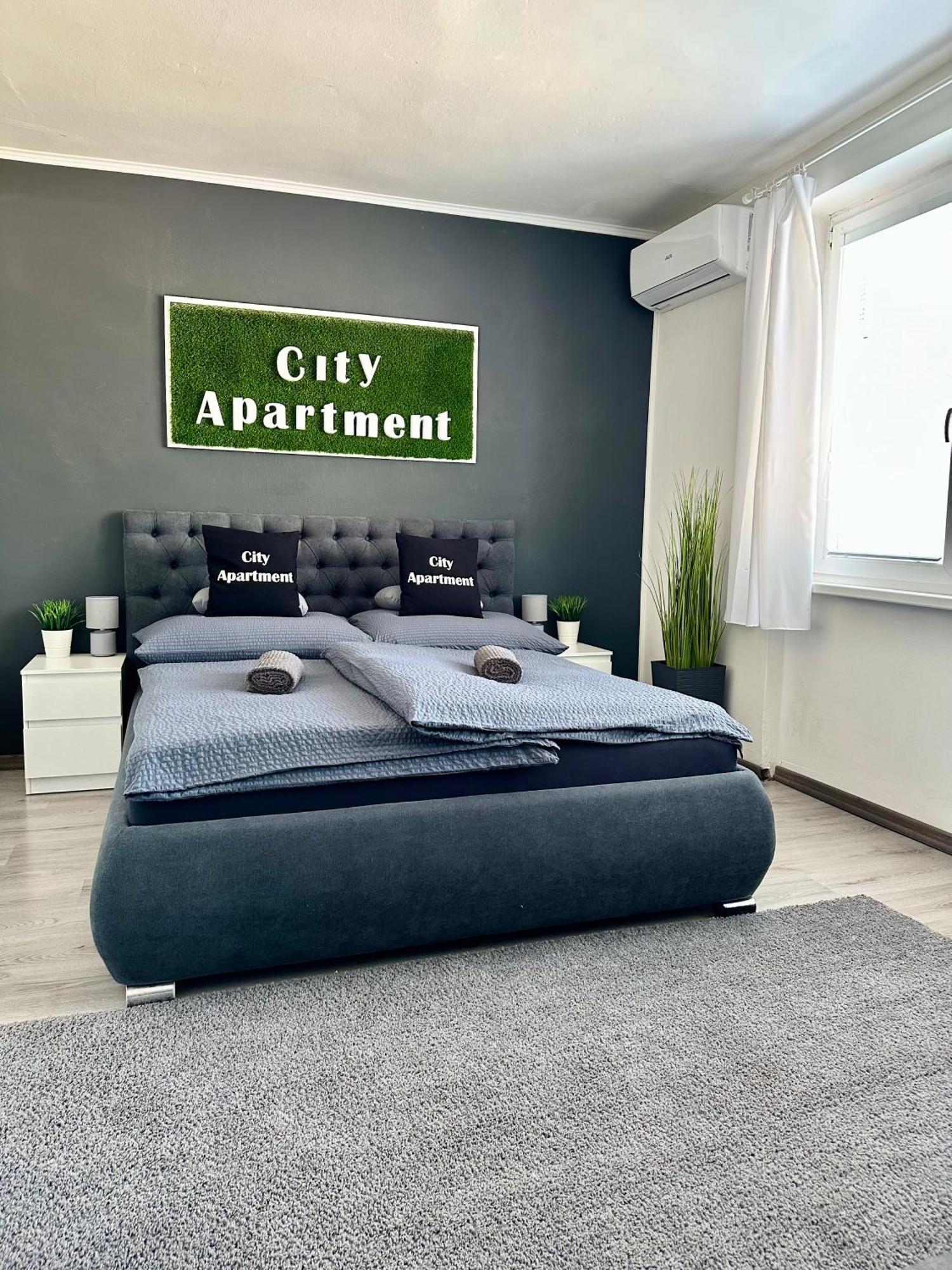 City Apartment Štúrovo Extérieur photo